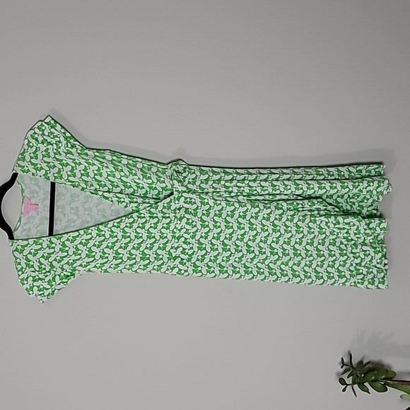 Lilly Pulitzer Adriel Buzzworthy Greeen Wrap Dress Sz XS Beachy Vacation Resort - Picture 1 of 11